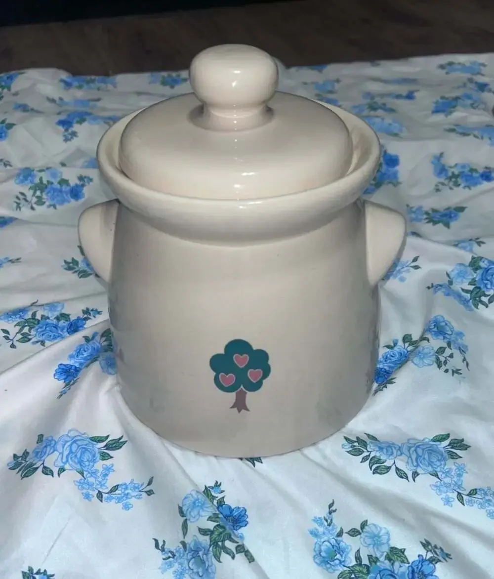 Vintage Vermillion Davis Marketing Welcome To My Home Ceramic Canister